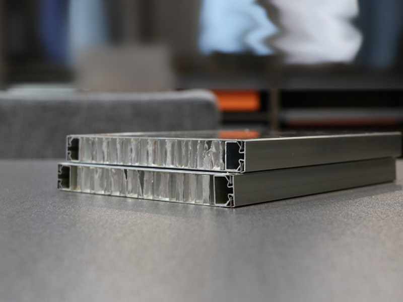 304不銹鋼復(fù)合板衛(wèi)生間隔斷