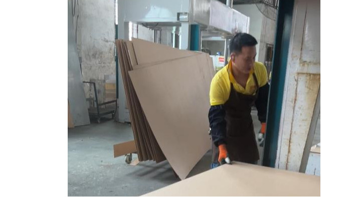 公共衛(wèi)生間隔斷高度的經(jīng)濟(jì)性與實(shí)用性分析